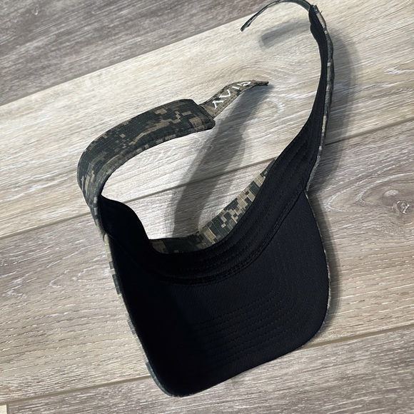 🖤 Avid gear camouflage vizier one size fitsmost excellent condition - Picture 4 of 4
